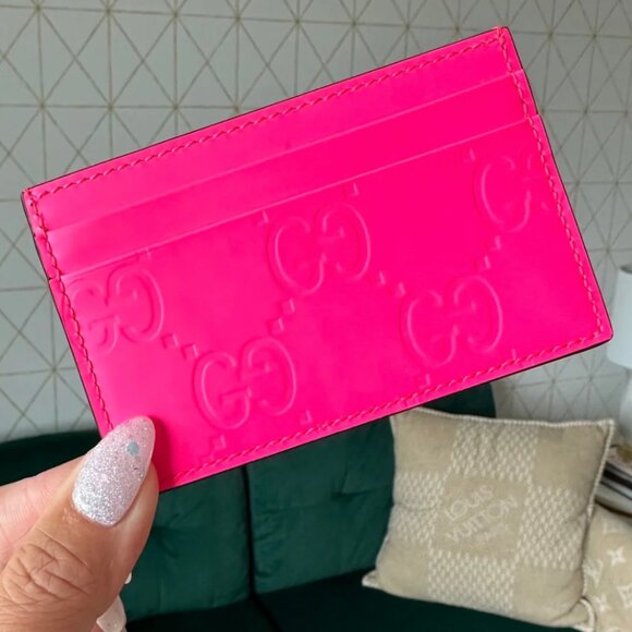 Gucci Pink Card Holder GG Rubber Effect Case Neon Limited Edition - Picture 5 of 5